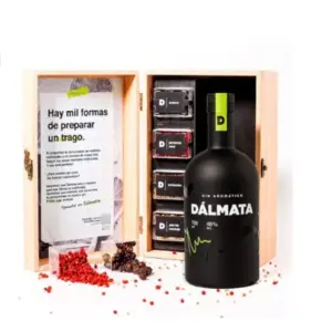 Gin dalmata con botanicos y estuche de madera